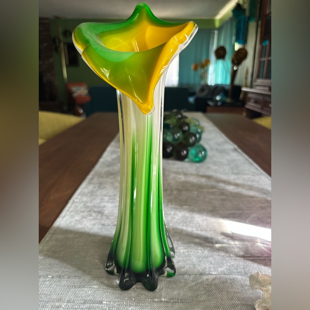 Vintage lily vase